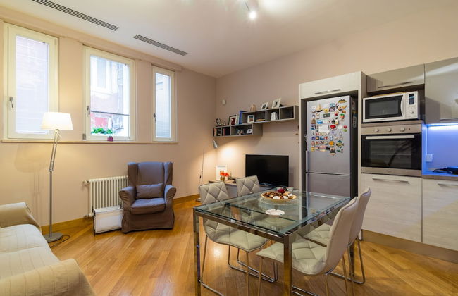 Elegant Flat at Municipio by Napoliapartments - Foto 15