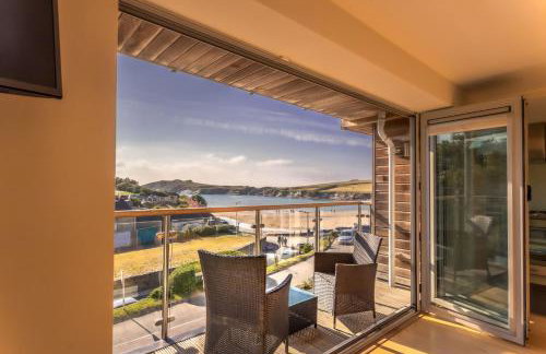 Porth Sands Beachfront Apartment - Foto 13