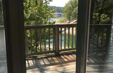 C11, Two bedroom, two bath log-sided, luxury Harbor North cottage with hot tub cottage - Foto 25