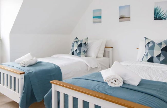 Modern Stylish Seaside Family Home - Foto 21