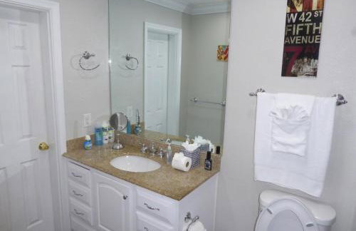 Perfecto Mundo 7, Orlando Area 6BR-2MB-3BR Indoor Pool, Ping Pong, Jacuzzi, Disney - Foto 35
