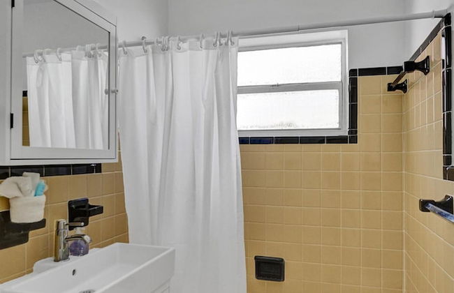 Waves on Desoto 1 bed Pool View 6 - Foto 12