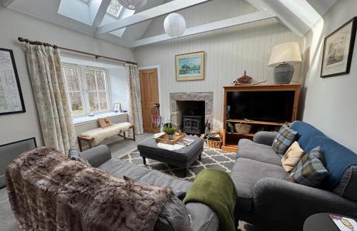 Cosy Highland Cottage in the Woods on Royal Deeside - Foto 1