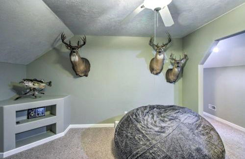 Quiet Retreat with Kayak and Patio, Walk to Lake! - Foto 19