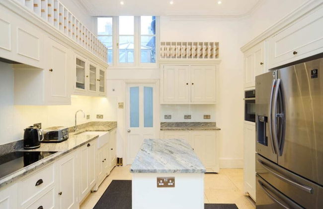 The Belsize Park Place - Charming 6bdr Home With Garden - Foto 31