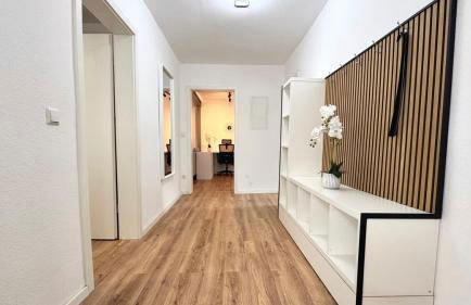 2-Zimmer-Wohnung-Küche-Bad-Terrasse, Bahnhofsnähe - Foto 1