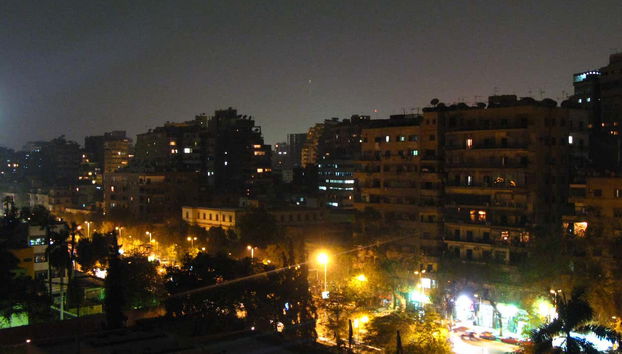 Vistas nocturnas de El Cairo desde el parque Al-Azhar