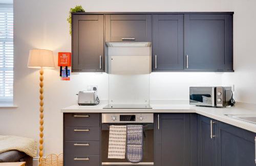 NEW Apt 1 Armatage Flats - Foto 2