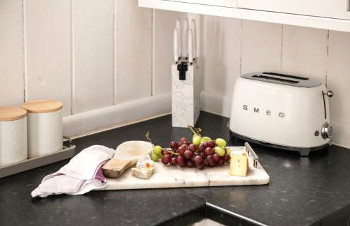 Historic Stable on a Private Vineyard - Photo 8