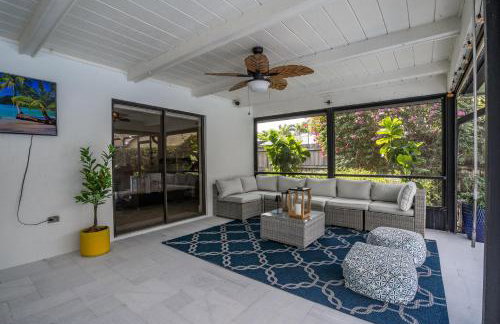 Three-Bedroom House - Best area-Heated Pool-Spa and Sauna Close to Beaches - Foto 20