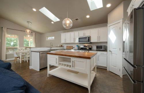 Private Hot-Tub- 3 BDR for 8 Pet's OK - Foto 4