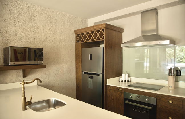 Aparthotel in Tulum with swimming pool and garden - Photo 14