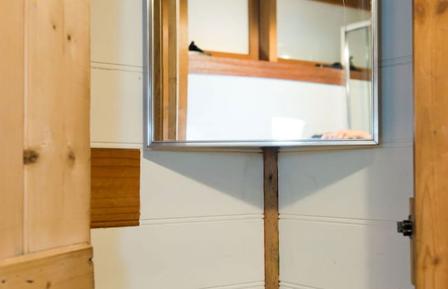 Adelaide Hills Camellia Cottage Wifi - Photo 12