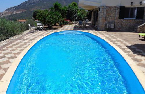 Luxury Villa with Pool overlooking a Majestic View - Foto 23