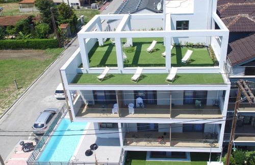 FOUR REASONS - Foto 4