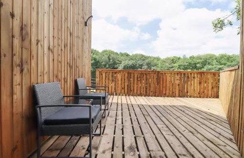 The View - Peaceful Duplex Apartment with Views, Parking & Wifi - Foto 24