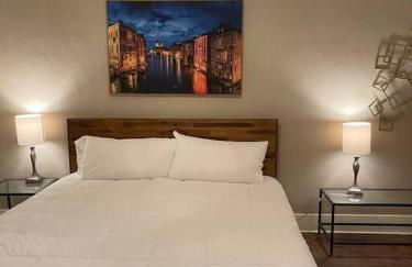 2 King Beds! Fantastic Stylish Bungalow home! - Foto 21