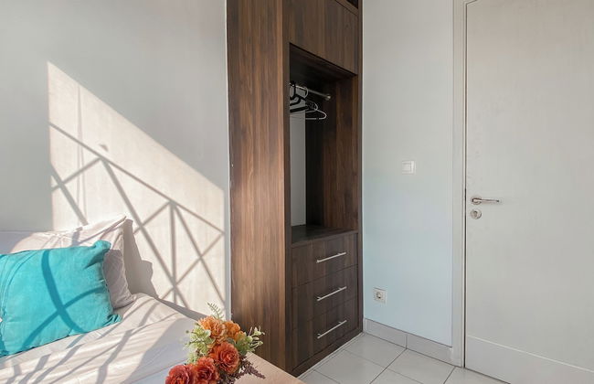 Good Place and Restful 2BR at Patraland Urbano Apartment - Photo 6