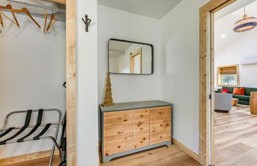 Remote Home with Deck and Grill in Scenic Tuckasegee! - Foto 15