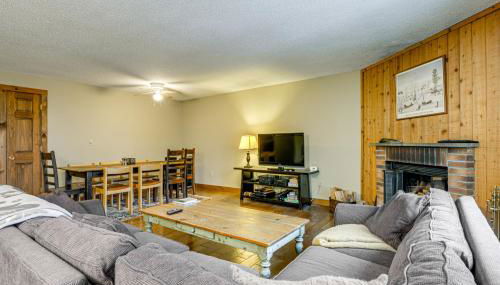 Less Than 1 Mi to Mt Snow Charming Condo with Fireplace - Foto 4