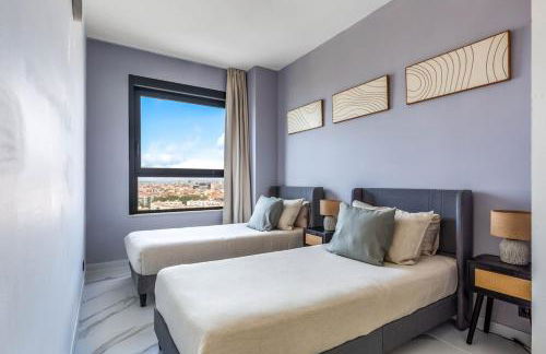 Penthouse Duplex with TOP Views! - Photo 15