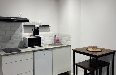 Les Perles de Limoux -Studio Centre Climatiseur Wifi Parking Gratuit - Foto 7