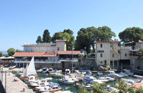 CAPTAIN'S HOUSE Lovran - 4 stars - no neighbors - Photo 42