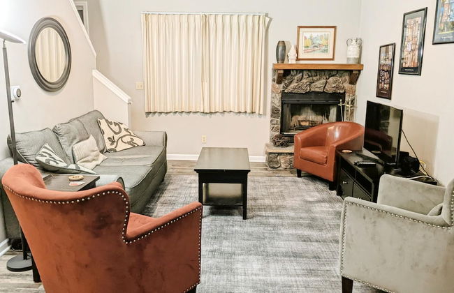 2 Br 2 b Condo at Unv of Notre Dame Short and Long Term Stays Welcome ND Football A5 - Foto 2