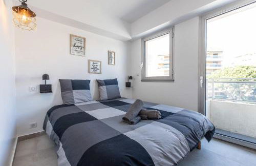 LB Vacation Rentals I Cannes Center, Renovated Apartment with Balcony, Ideal for Holidays or Congress! - Photo 20