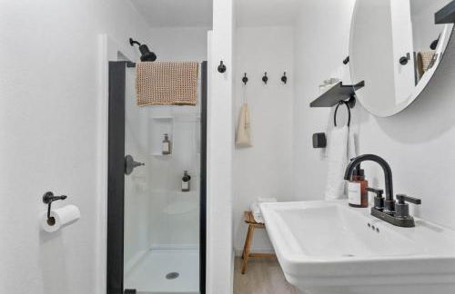 Modern Cozy Cottage Near Redwoods & Pristine Beaches - Foto 24