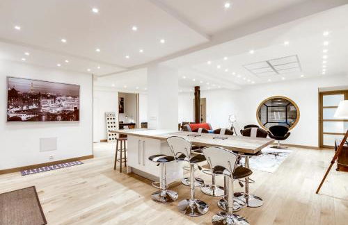 Just Renovated 138m2 On The Seine - Foto 2