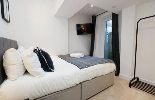 The Cosy Corner – Modern 2-Bed - Photo 13