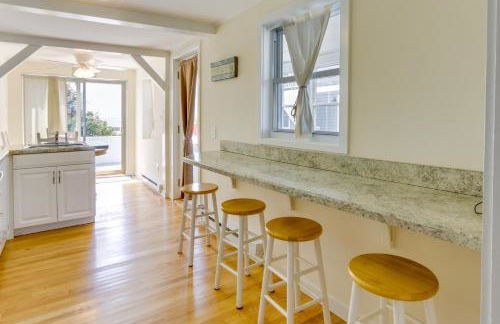 Cozy Westbrook Vacation Rental - Walk to Beach! - Foto 3