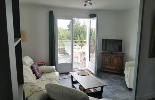 Maison au calme à 5 minutes du centre-ville 2 nuitées minimum - Foto 1