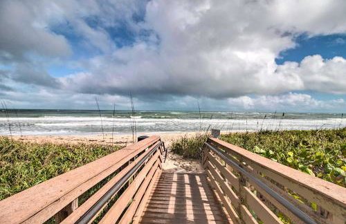 Lovely Fort Pierce Condo, Walk to Beach! - Foto 30