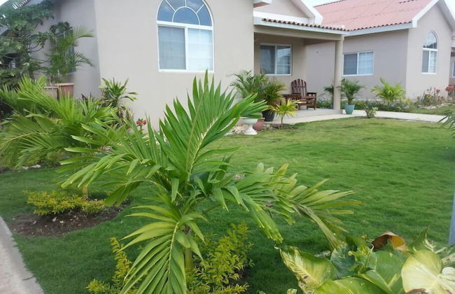 Caymanas Adrian's Vacation House - Foto 59