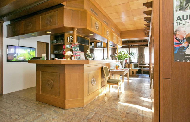 Lovely Apartment in Bollendorf near South Eifel Nature Park - Photo 3