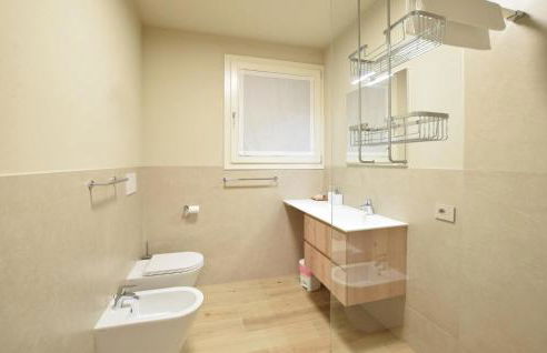 1 Bedroom Lovely Apartment In Premaor - Foto 17