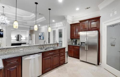 Luxury4000sqft Hot Tub Games Cinema FTWorth ATTST - Photo 12