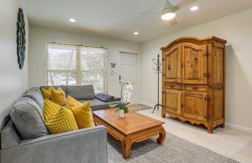 Vibrant North Palm Beach Home ~ 2 Mi to Beach! - Foto 6