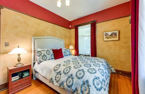 Historic Auburn House on 37 Acres with Private Lake! - Foto 23