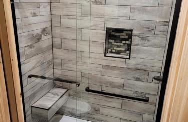 Cozy Apartment Between the Rivers - Photo 15