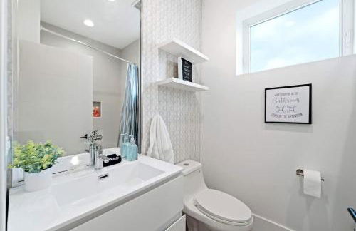 Comfy 3-BD Apt near United Center with Balcony - Foto 27