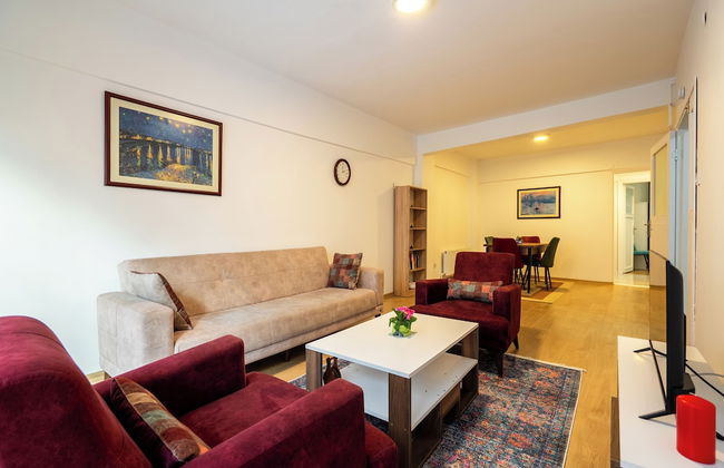 Charming 3-bedroom Apartment in the Heart of Kadıköy - Photo 54