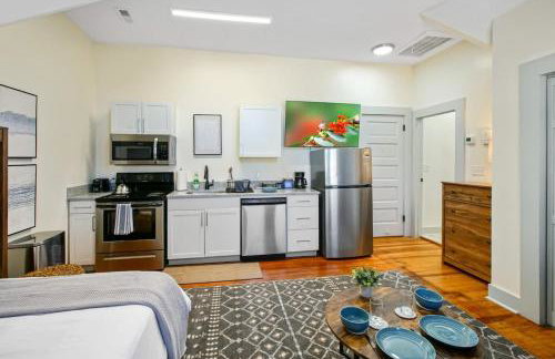 Modern Victorian Studio - Steps to Cleveland Clinic - Foto 17