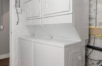 Entire Main level of Beautiful Historic Home - Foto 24