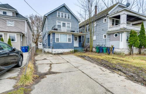 6 Mi to Dtwn Attractions Buffalo Apartment! - Photo 23