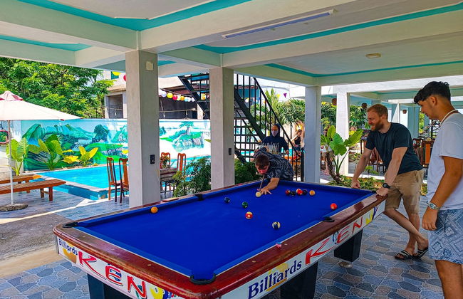 YoLo Pool Bar Villas - Foto 29