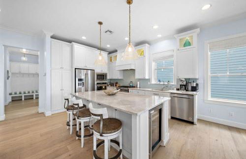 Large, Beautiful Home Close to the Beach - Foto 29