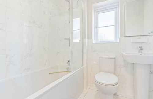 Luxury 5 bed house with Hot Tub nr Bicester Village - Foto 51